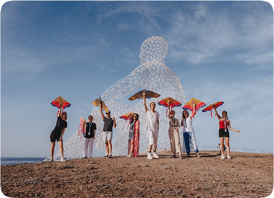 <a href="https://tavrida.art/races" target="_blank">Летние школы  Академии «Меганом»</a>